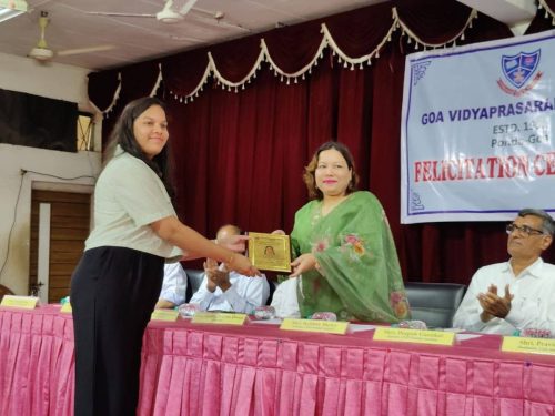 Felicitation of the Meritorious Students of GVM of March 2025 SSCE students. (4)