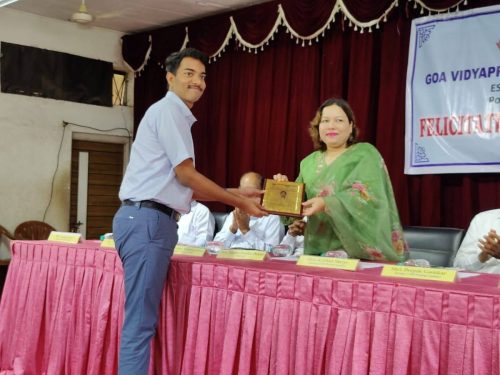 Felicitation of the Meritorious Students of GVM of March 2025 SSCE students. (6)