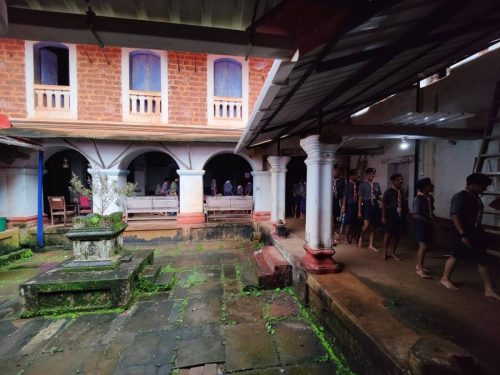 Scouts-Guides Hike at Arla-Keri also visited Dr Dada Vaidya's Ancestral Residence (15)