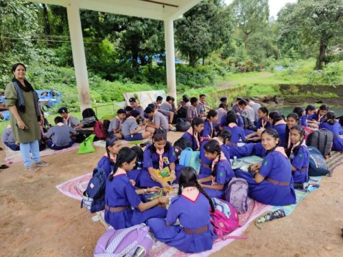 Scouts-Guides Hike at Arla-Keri also visited Dr Dada Vaidya's Ancestral Residence (18)